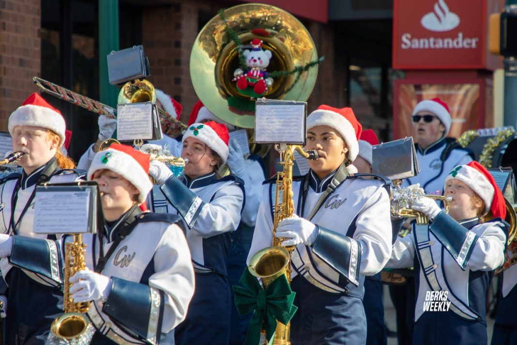 Photos Reading Holiday Parade celebrates ‘Christmas Around the World’